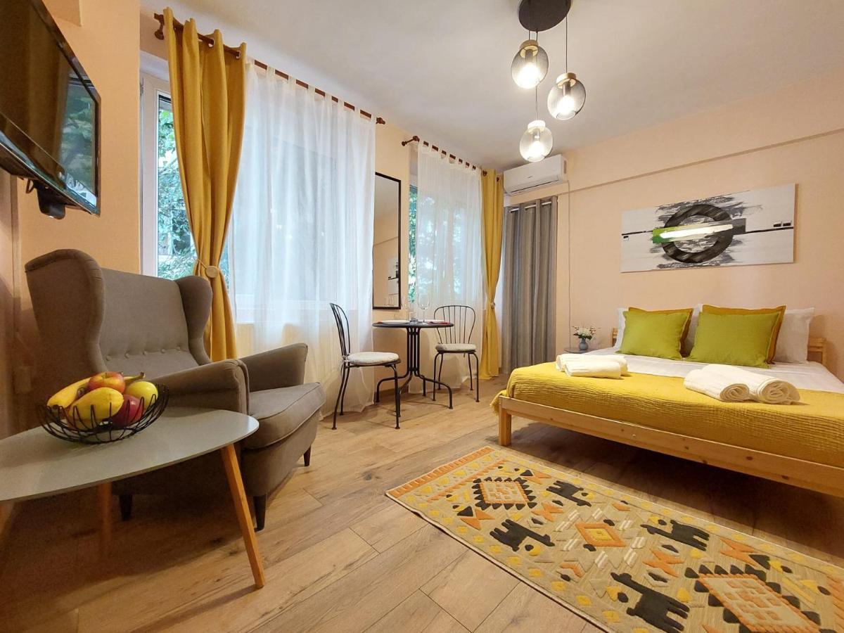 Laroka House Cosy Studio Universitate Bucarest Esterno foto